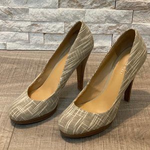 NINE WEST CANVAS HEELS